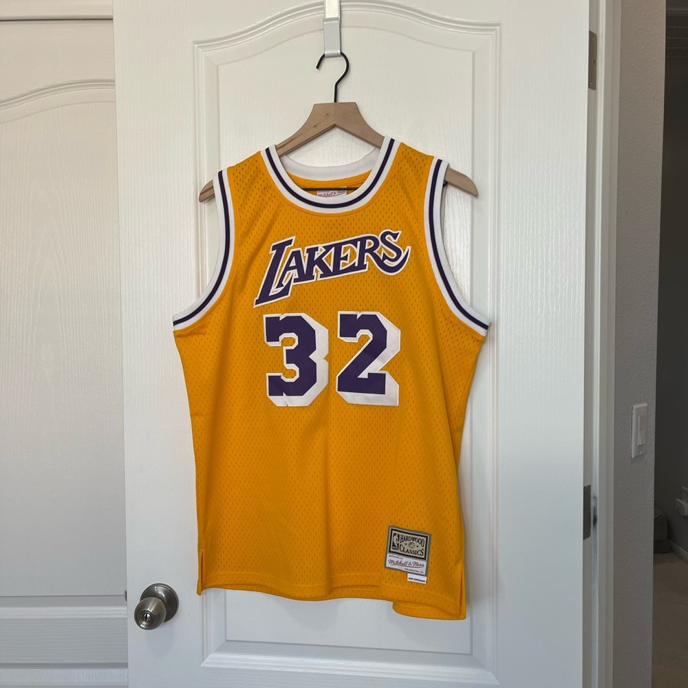 Mitchell & Ness Gold Lakers Jersey 32 Magic Johnson Kids XL